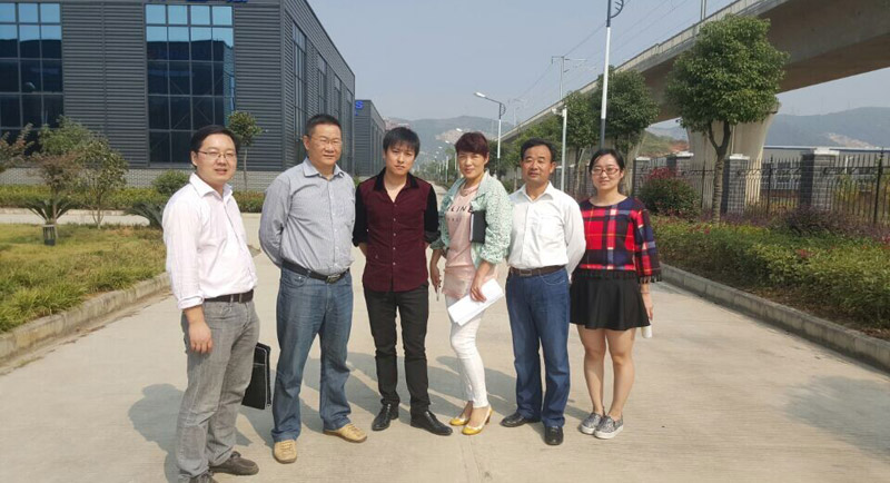 熱烈接待市科技局向導來我公司視察